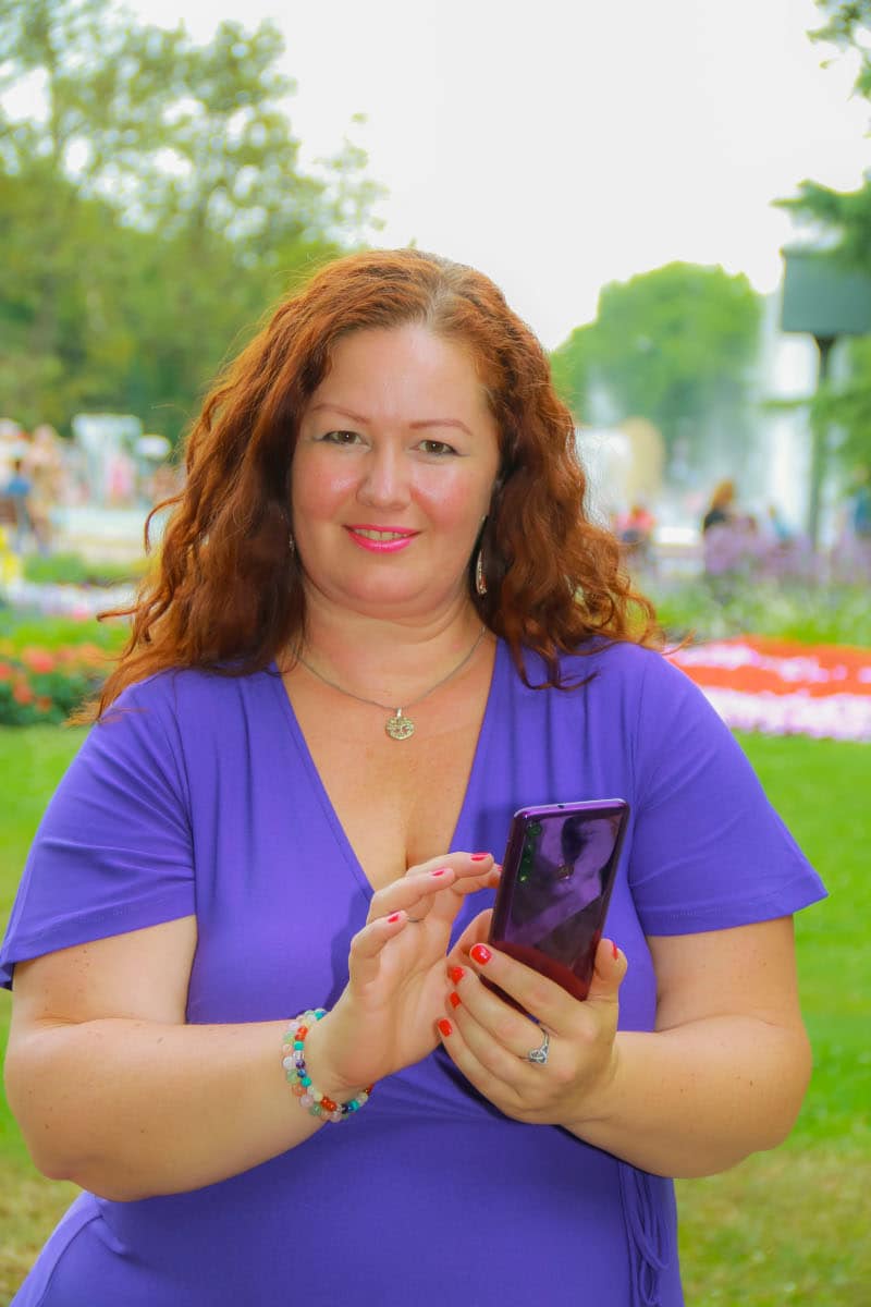 Borbala Ponyi Business and Life Coach, Master of the art of card reading, interview, Boast Magazine UK www.boastmagazine.co.uk